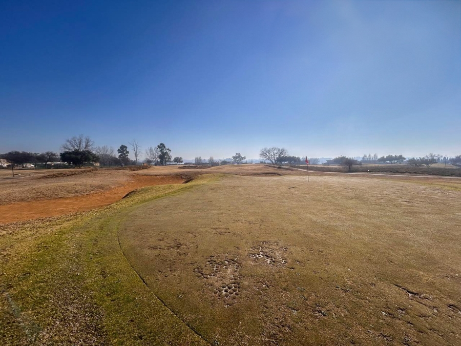 5 Bedroom Property for Sale in Waterford Golf and River Estate Free State